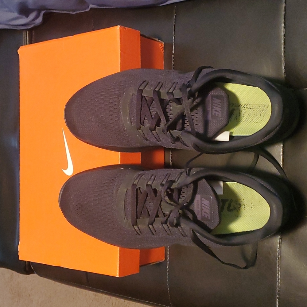 Nike Free Trainer athletic mens shoes black